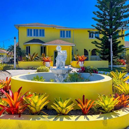 Golden Palms House Bed & Breakfast Nassau Bagian luar foto